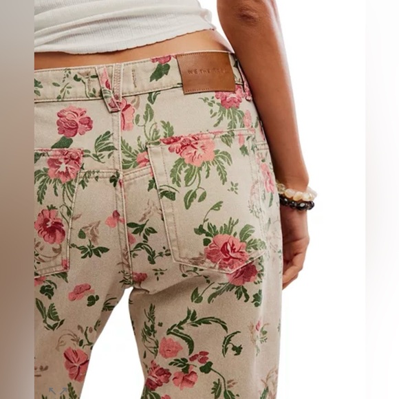 Free People Deep Trance Mid Rise Cropped Jeans in Wallpaper Floral Size 29 - Picture 4 of 8